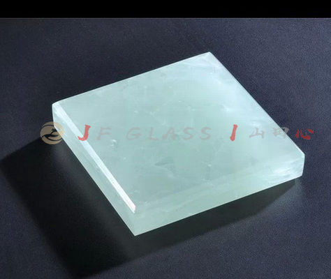Non le rayonnement a transformé en unités les panneaux biseautés de fenêtre du bloc 12x12 en verre