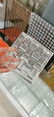 La coutume 3D de la cloison de séparation SGCC 12mm des panneaux de verre taillé