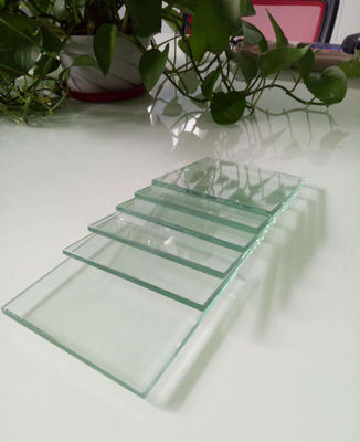 Panneaux de verre trempé de 2-22mm biseautés par transmittance élevée