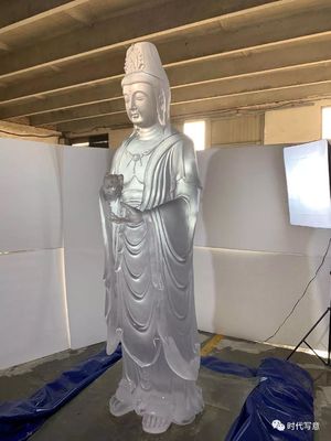 Bouddha de découpage traditionnel ornemental Liu Li Glass Art