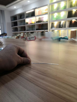 Modelé a durci le verre clair de portes de douche de 12mm