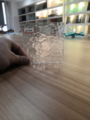 Modelé a durci le verre clair de portes de douche de 12mm