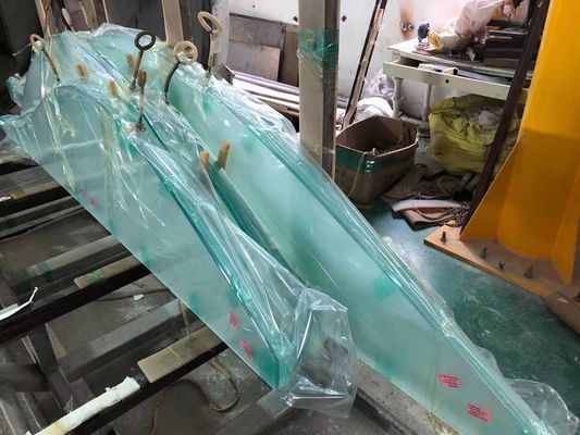 La séparation décorative a durci le verre de forme irrégulière stratifié